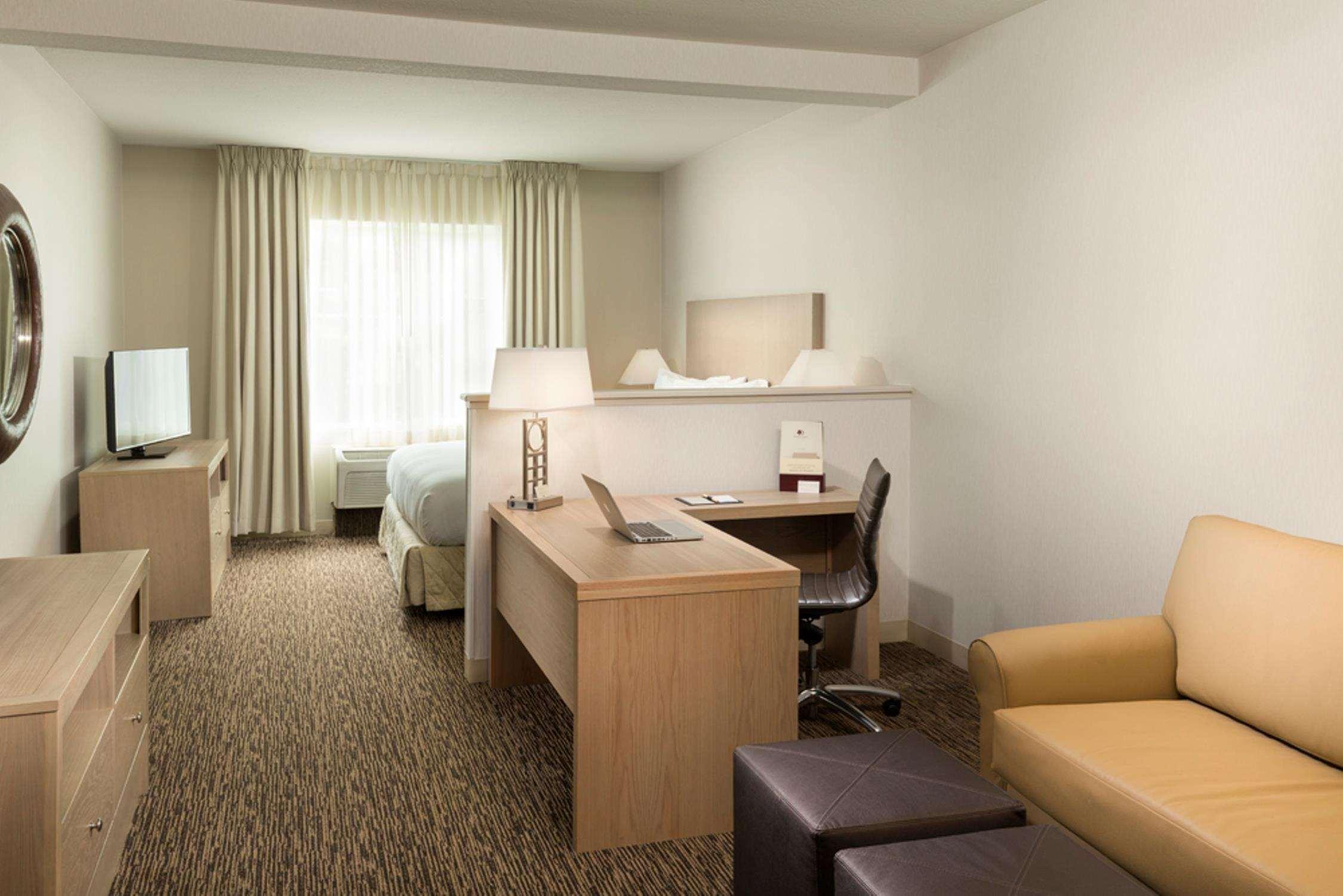 Doubletree By Hilton Vancouver Bagian luar foto