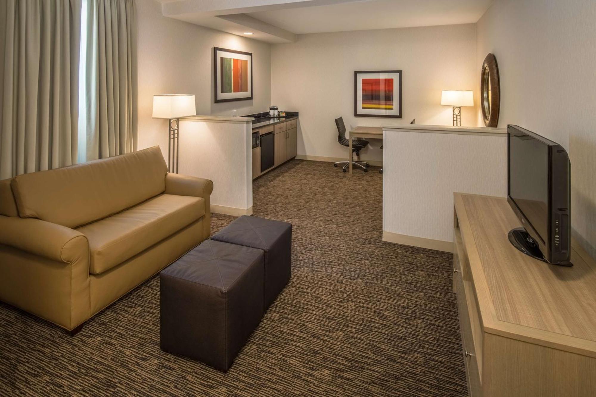 Doubletree By Hilton Vancouver Bagian luar foto